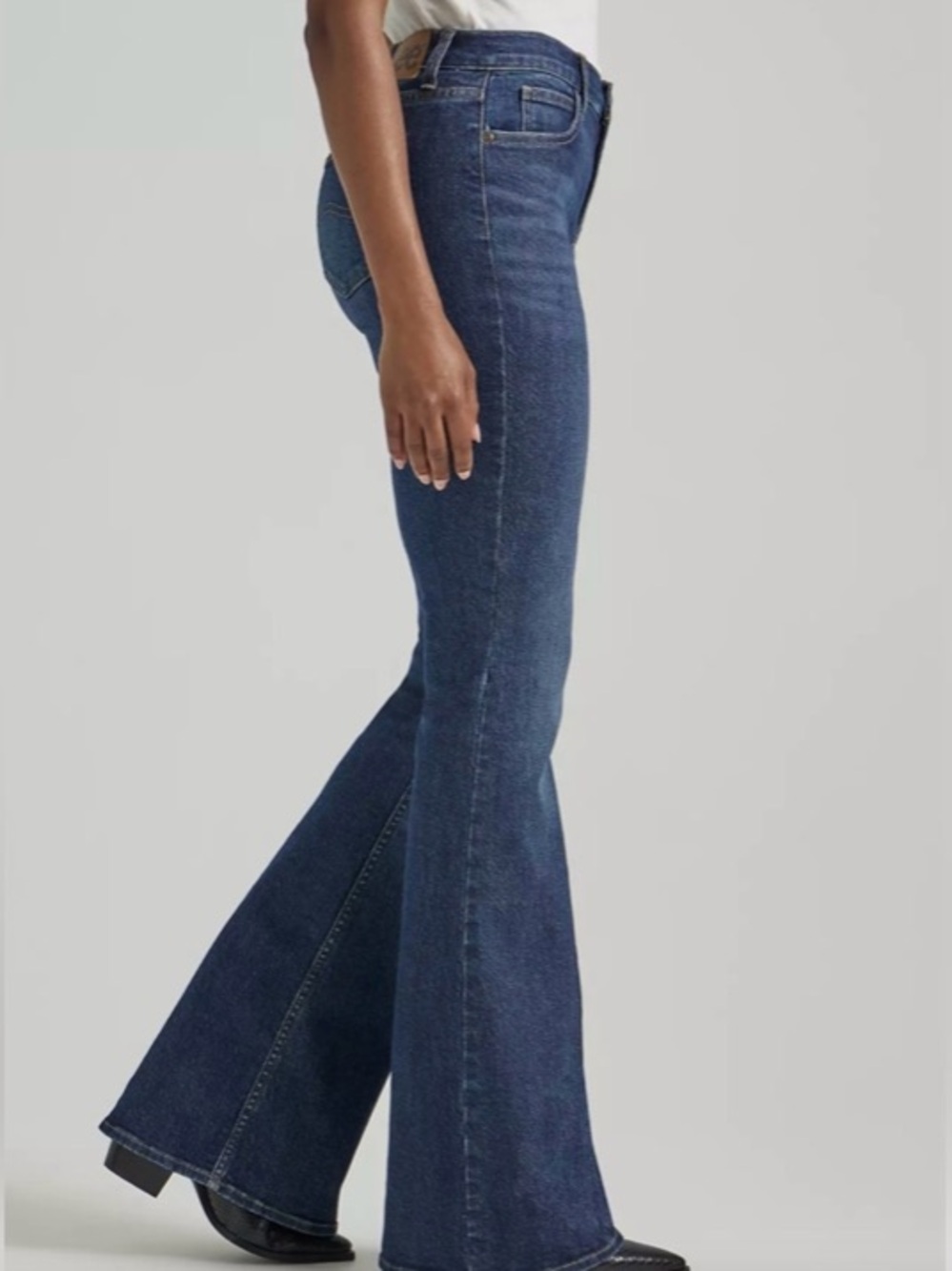 Women’s Lee Bootcut Legendary Jeans - Picture 1 of 14